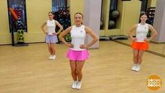 Фитнес-разминка: шагаем направо, шагаем налево. Доброе утро. Суббота. Фрагмент