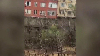 В Махачкале в результате наводнения рухнул многоквартирный дом