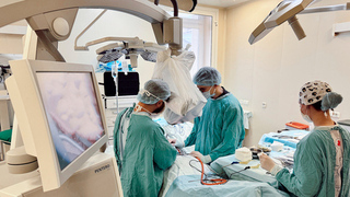 Московские хирурги спасли двухмесячного ребенка с крупной опухолью головного мозга