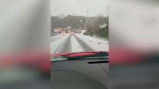 Ледяная каша, гололед и сугробы: появились кадры последствий града в Сочи