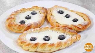 Готовим ватрушки-лодочки с косичками. Доброе утро. Фрагмент