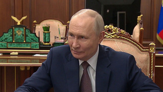 Владимир Путин в Кремле провел встречу с губернатором Омской области Виталием Хоценко