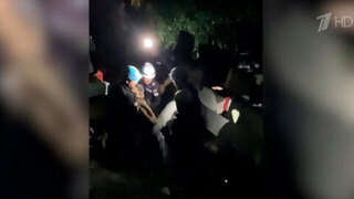 В Венесуэле спустя шесть дней после землетрясения удалось спасти трехлетнего мальчика