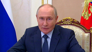 Владимир Путин провел оперативное совещание с постоянными участниками Совбеза России