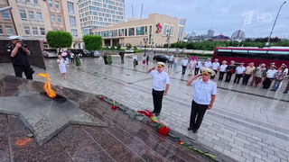 Поздравления и слова благодарности звучат в День Военно-морского флота по всей стране