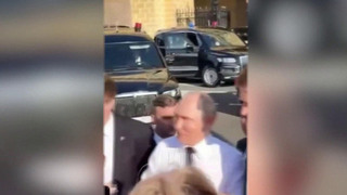 Владимир Путин в День ВМФ пообщался с жителями Санкт-Петербурга
