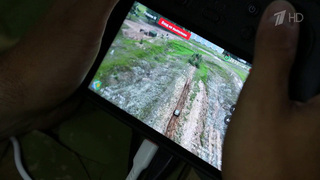 Российские военнослужащие проходят обучение на операторов беспилотных внедорожников