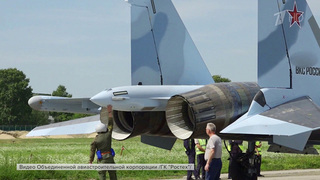 Объединенная авиастроительная корпорация передала Минобороны новую партию истребителей Су-35С