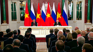 Владимир Путин сегодня провел переговоры с президентом Вьетнама То Ламом