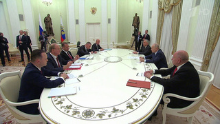 С руководством партий, прошедших в Госдуму, встретился Владимир Путин