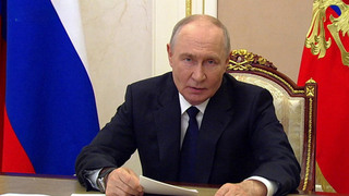 Владимир Путин по видеосвязи пообщался с избранными главами восьми регионов