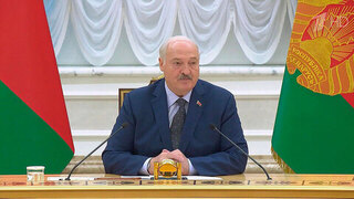 Лукашенко рассказал, за что Путин похвалил белорусов
