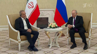 Владимир Путин в Туркмении провел переговоры с президентом Ирана Масудом Пезешкианом