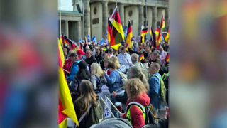 В Берлине проходят массовые протесты