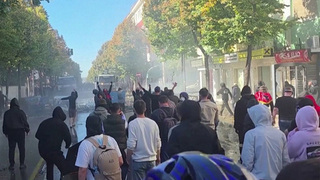 В Албании продолжаются протесты школьников и студентов