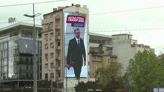 В Сербии начались досрочные выборы в парламент