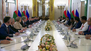 Владимир Путин в Кремле принимает лидеров государств Африканского континента