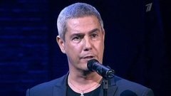 Алессандро Сафина — «Dicintecello Vuie». Вечерний Ургант. Фрагмент выпуска от 04.12.2012