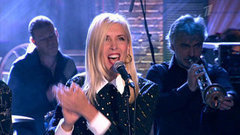 Алена Свиридова — «C`est La Vie». Вечерний Ургант. Фрагмент выпуска от 29.10.2012