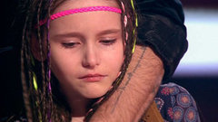 «Show Must Go On» от Анастасии Дмитрачковой закончился слезами. Голос.Дети-3. Фрагмент выпуска от 08.04.2016