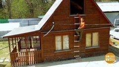 Дмитрий Талабуев и пожарная лестница. Доброе утро. Фрагмент выпуска от 23.06.2017