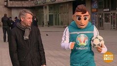 Алексей Сорокин и талисман Евро-2020 Скиллзи. Доброе утро. Фрагмент выпуска от 26.03.2019