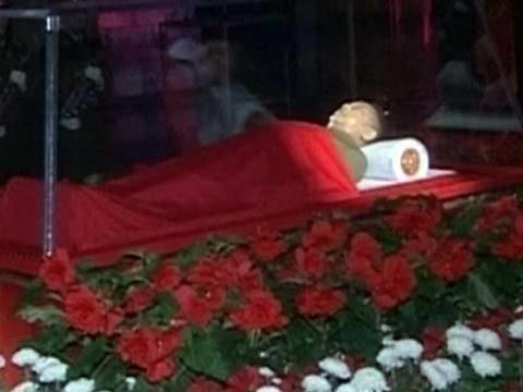 ВЗГЛЯД / В Пхеньяне началось прощание с Ким Чен Иром :: Фоторепортажи