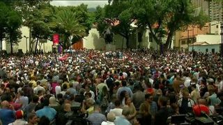 Новый раунд политической дуэли в Венесуэле: Николас Мадуро против Хуана Гуайдо, который сам себя назначил президентом
