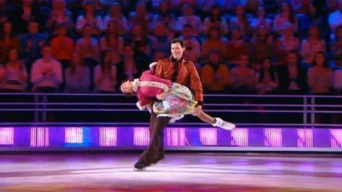 Лянка Грыу и Максим Маринин. «Камаринская». Фрагмент выпуска от 29.12.2013