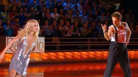 Татьяна Тотьмянина и Оскар Кучера. «You Can Leave Your Hat On». Фрагмент выпуска от 29.12.2013