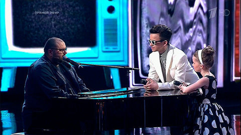 Алиса Кожикина, Ивайло Филипов и Максим Фадеев. «Twist and shout». Голос.Дети-1. Финал. Фрагмент выпуска от 25.04.2014