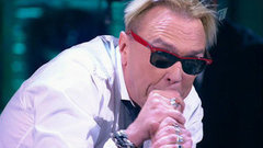 Гарик Сукачев — «Твой зеленый педикюр». Вечерний Ургант. Фрагмент выпуска от 01.11.2013