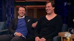 Актеры Данила Дунаев и Евгений Пронин. Вечерний Ургант. Фрагмент выпуска от 24.10.2017