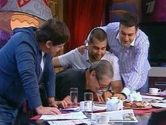 Прожекторперисхилтон. Вениамин Смехов. Покупка Россией «Опеля», открытие автозавода «Ниссан», преемник Ким Чен Ира. Выпуск от 06.06.2009