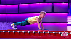 Рекордсмен по отжиманиям Матвей Потехин. Лучше всех! Фрагмент выпуска от 03.03.2019