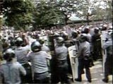Сторонники бывшего президента Филиппин Джозефа Эстрады попытались взять штурмом президентский дворец