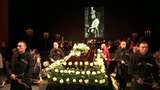 В Тбилиси тысячи людей пришли проститься с великим тенором Зурабом Соткилавой