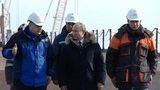 Автомобильный мост в Крым может открыться уже в мае: Владимиру Путину показали, сколько сделано за два года