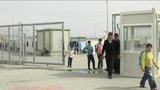 В Турции тысячи курдов-езидов, бежавших из Сирии, живут в стихийно возникшем лагере беженцев