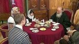 В Псково-Печерском монастыре Патриарх Кирилл встретился с 9-летней Милой и ее семьей