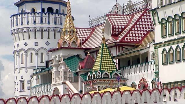 Лофт в измайловском кремле. Чудо град Измайловский Кремль. Башня Измайловского Кремля. Покажи Измайловский Кремль доброе утро. Кремлевский лофт Измайловский Кремль цена.