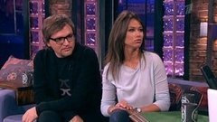 Телеведущие Вадим Такменев и Анна Кастерова. Вечерний Ургант. Фрагмент выпуска от 06.11.2012