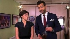 Иван соблазняет Агнию Кузнецову пирожными, коньяком и Митей. Пролог. Вечерний Ургант. Фрагмент выпуска от 25.11.2014