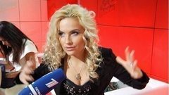 RedRoom. Маша Гойя обещает «вдарить рок». Интервью перед Полуфиналом. Голос-1