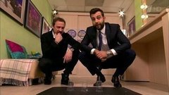 Иван и Стас Михайлов играют в наперстки. Пролог. Вечерний Ургант. Фрагмент выпуска от 15.12.2015