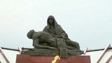 Сотни людей в разных российских городах чтут память тех, кто погиб, защищая родину в годы войны
