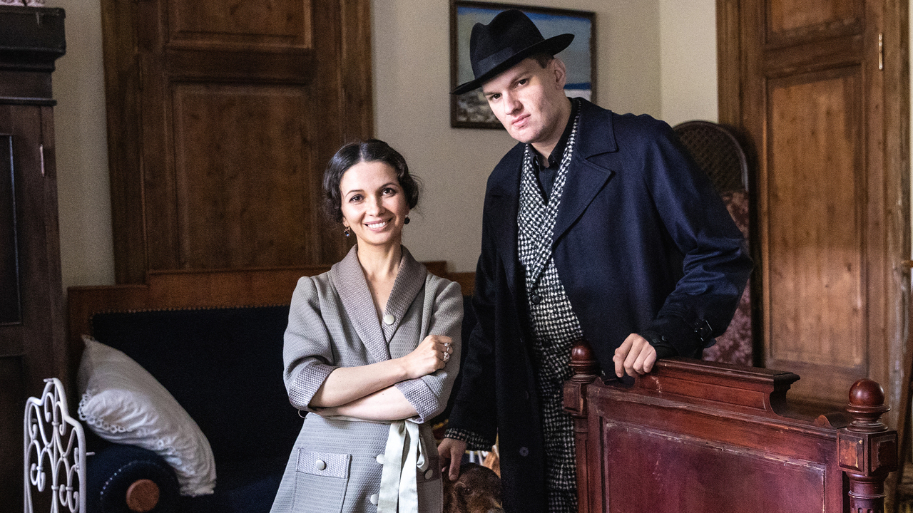<p>Мария Смольникова и Андрей Максимов в сериале «Лиля»</p>