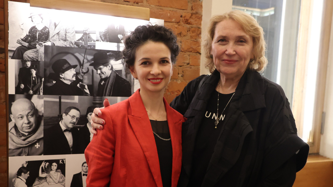 <p>Мария Смольникова и Вера Сторожева на закрытом показе сериала «Лиля»</p>