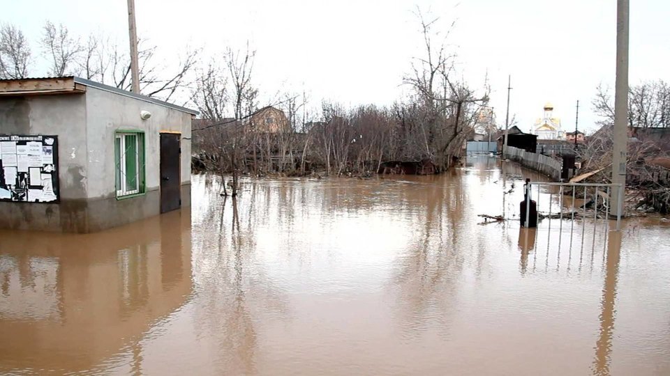 Потоп в кургане 2016. Подтопление 2016. Подтопление 2016. Наводнение курган 1970. Паводок в ишиме тюменская.