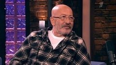 Автор-исполнитель Александр Розенбаум. Вечерний Ургант. Фрагмент выпуска от 23.10.2012